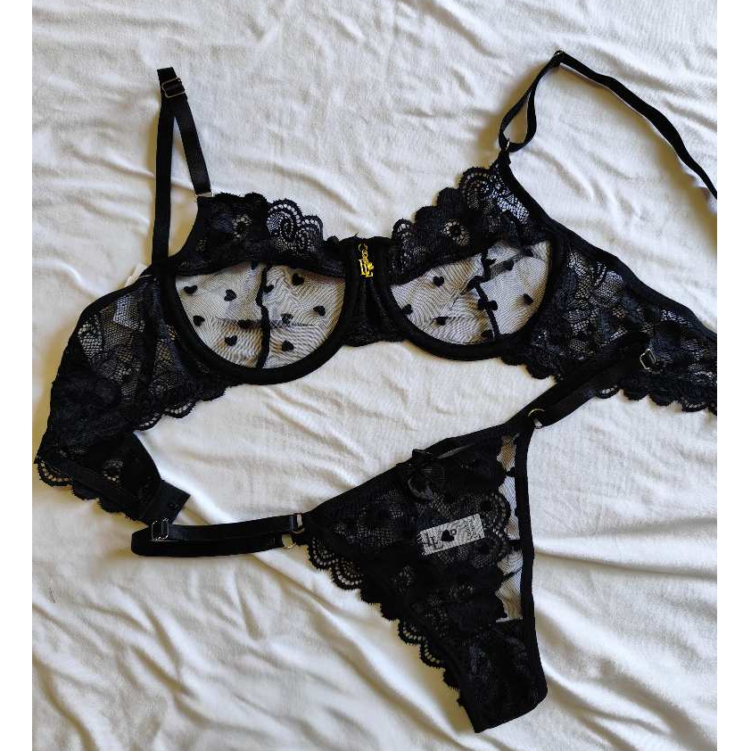 Conjunto Afrodite em Tule Com Detalhes Delicados