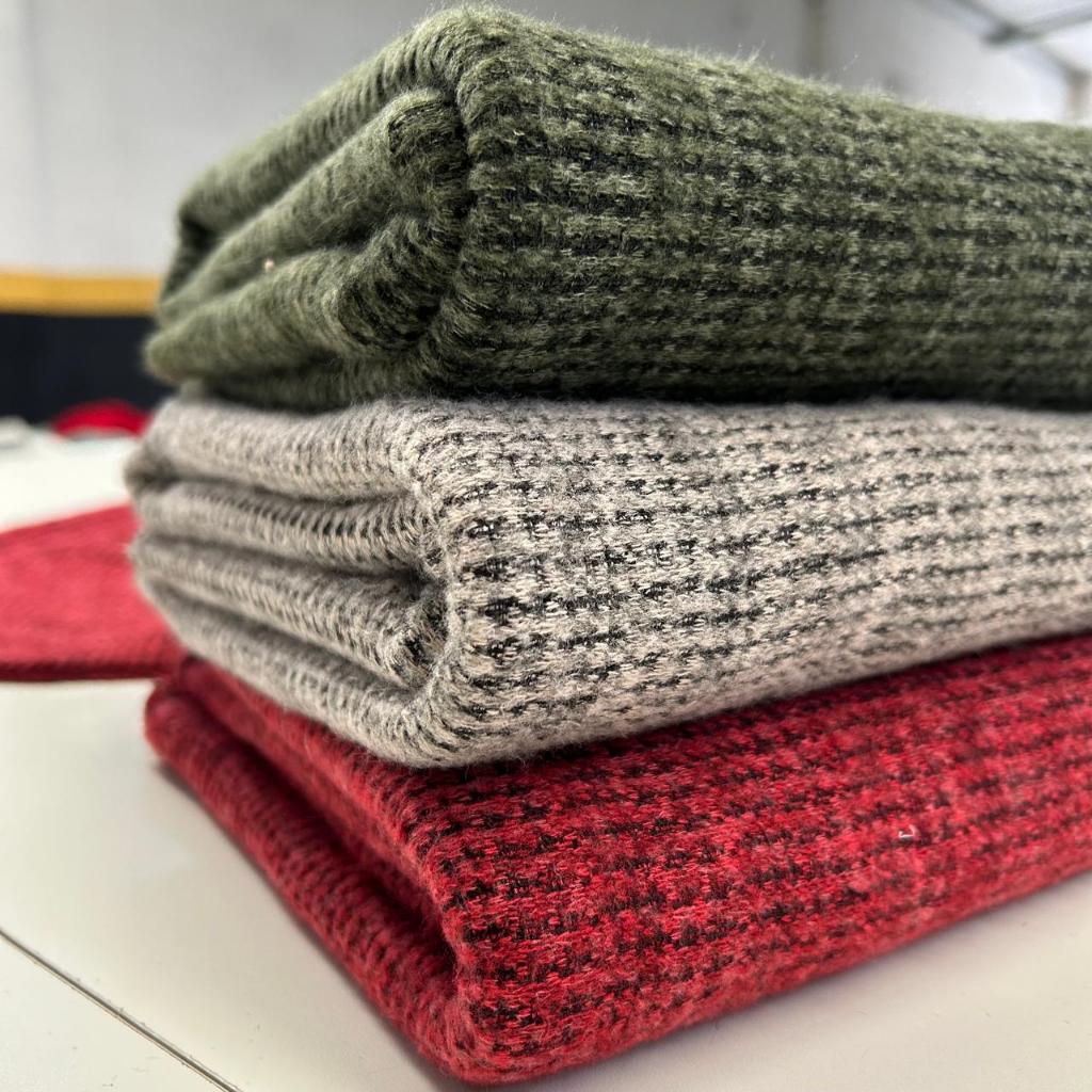 Tecido Malha lanzinha (1m x 1,60m)tecido encorpado