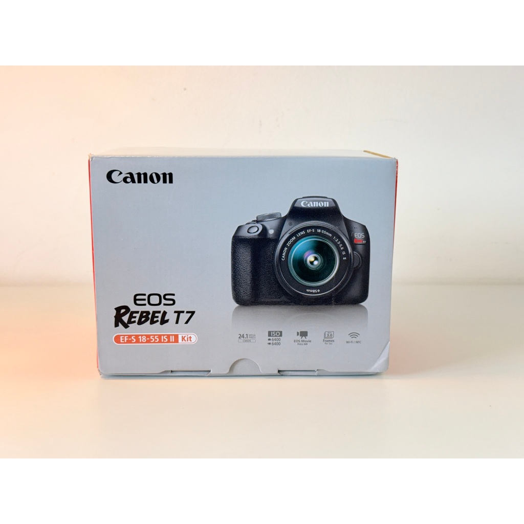 Câmera Digital Canon EOS Rebel T7 24.1MP 3.0 Lent