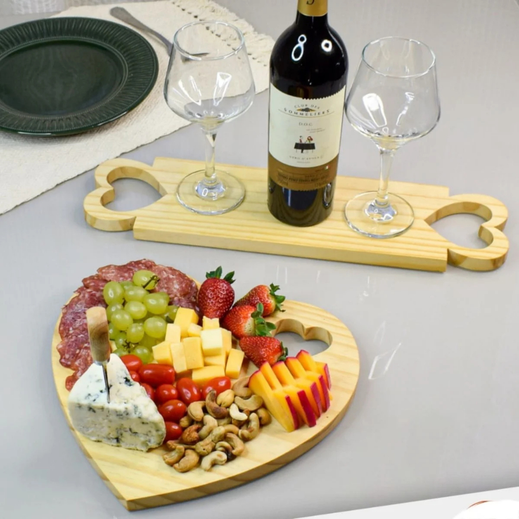 Kit Mesa Posta Amor a Mesa  Tábua Coração + Por