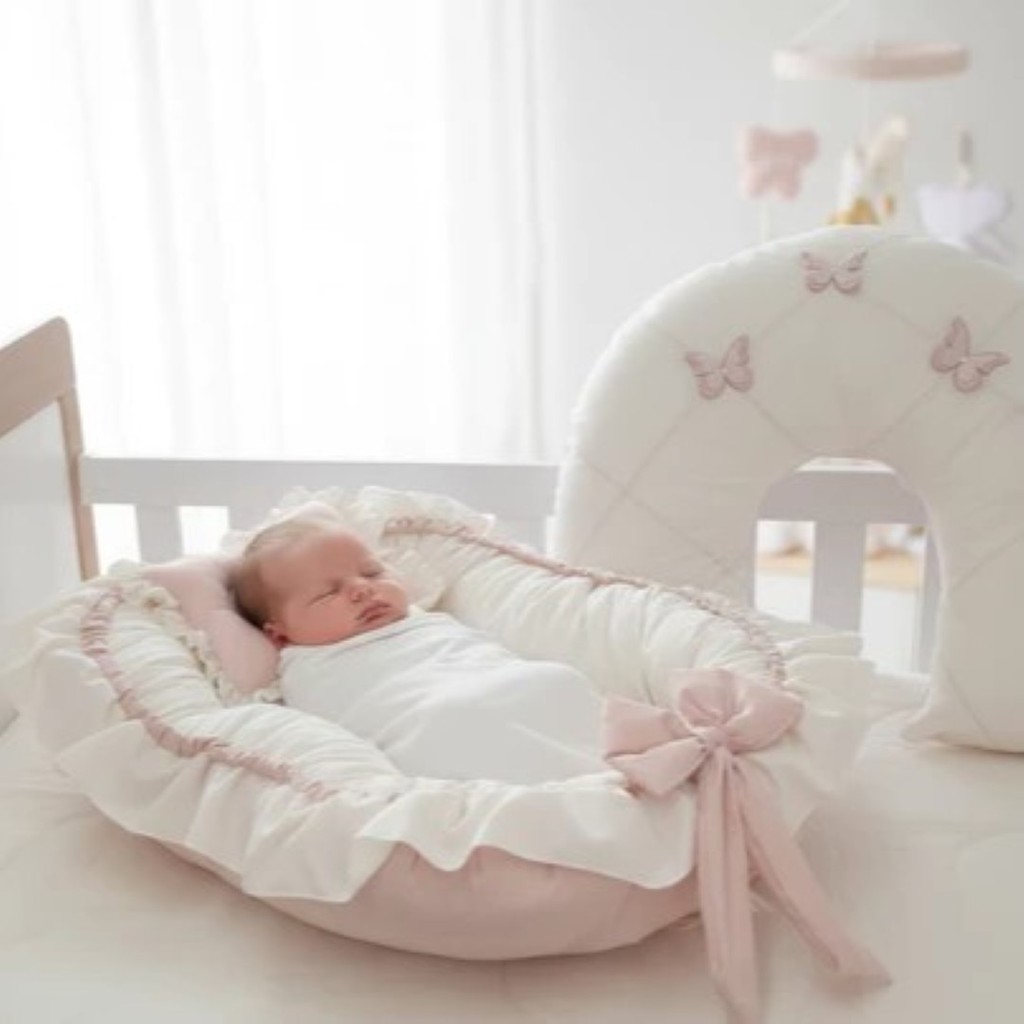 Ninho Redutor De Berço + Almofada de Amamentaçã