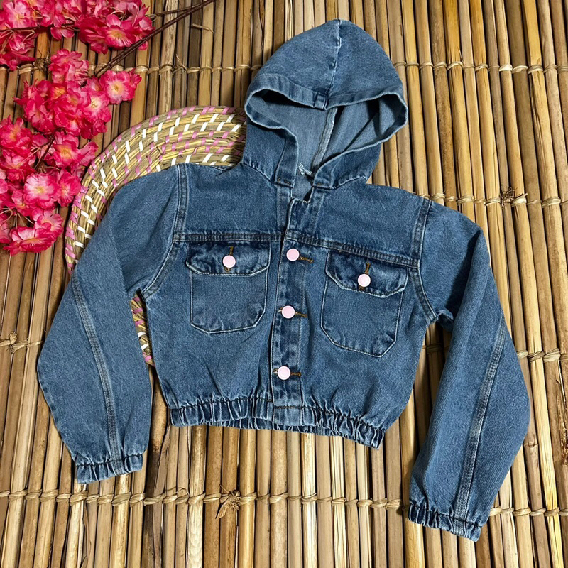 JAQUETA JEANS MENINAS INFANTIL COM CAPUS LANÇAMEN