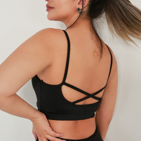 Top Academia Alcinha Fitness Com Cruzado nas Costa