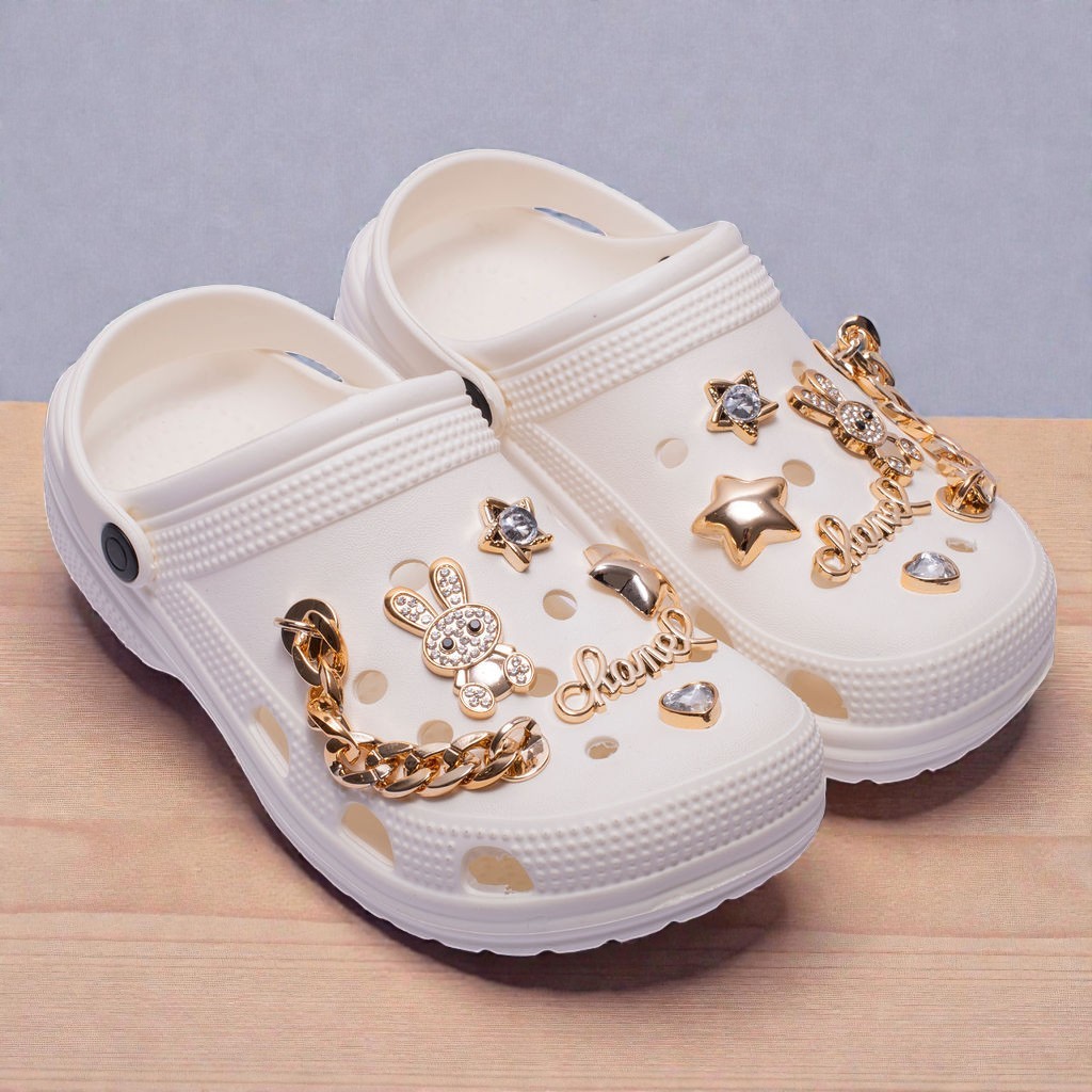 Chinelo Sandália Babuche Luxo com Enfeites Corren