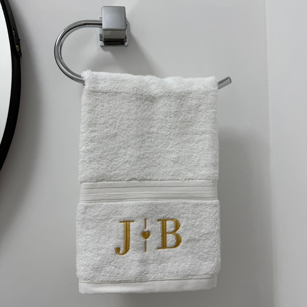 Toalha de Lavabo (mão) em Algodão Egípcio com B