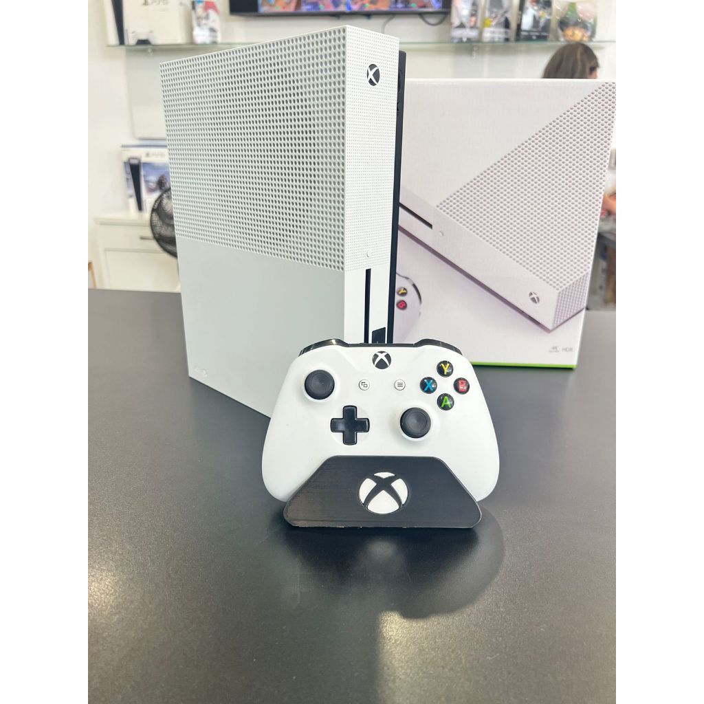 Console Microsoft Xbox One S 1TB Branco Semi Novo,