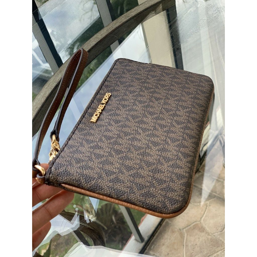 Fashion Jet Set Travel Large Zip Phone Case Wristl