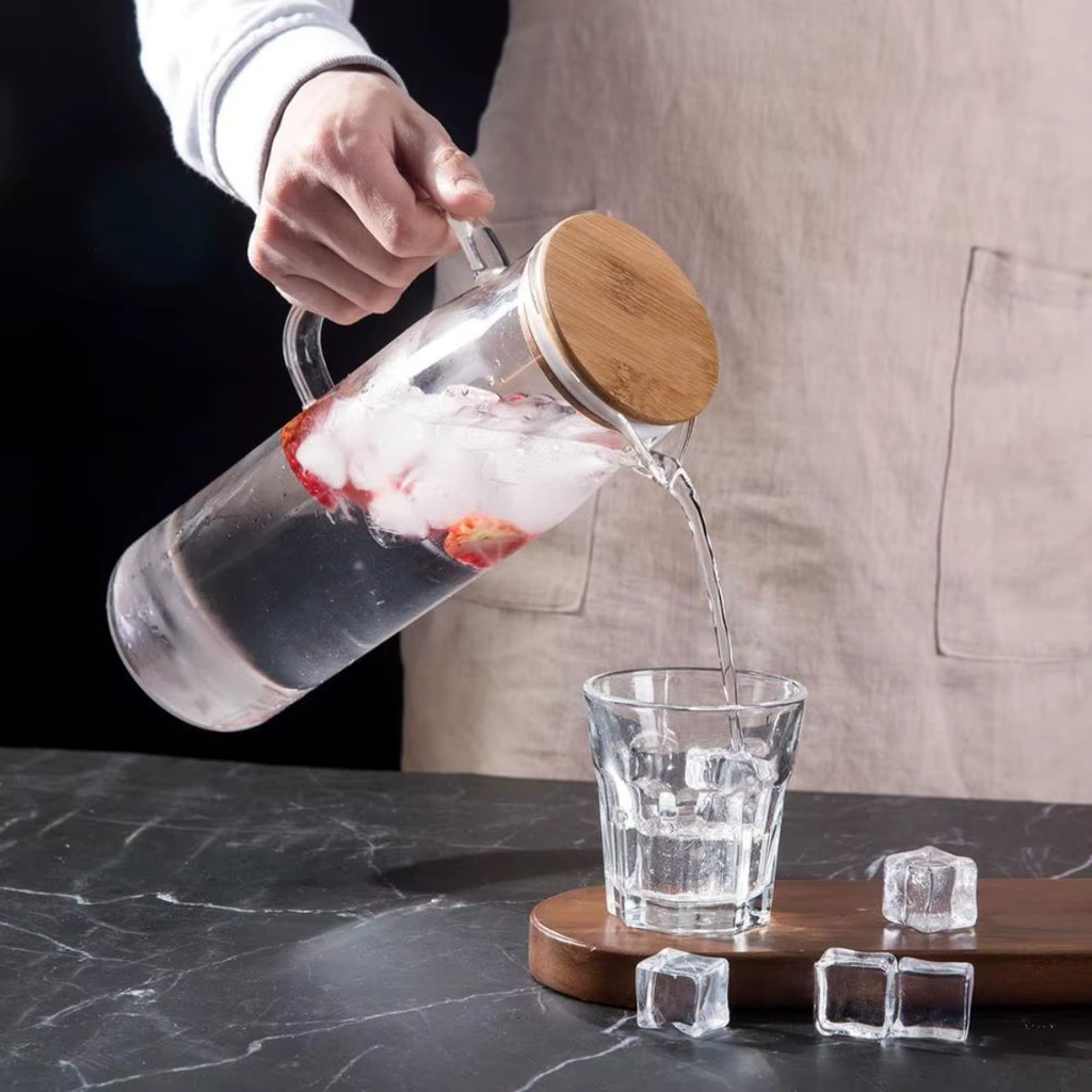 Jarra de Vidro Borossilicato com Tampa de Bambu 1L