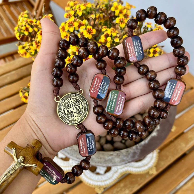 Terço Católico Contemplação dos Mistérios Mad