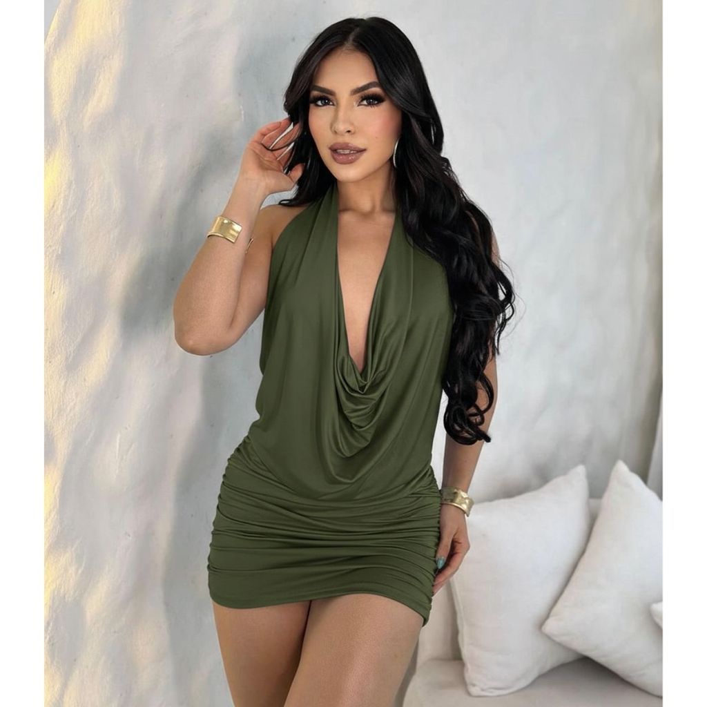 Vestido Feminino Gola Boba Frente Única Curto Ver