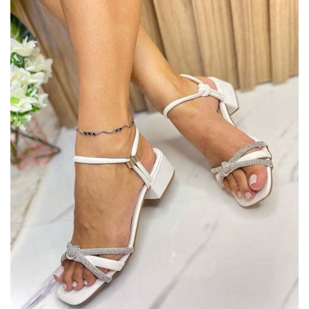 pronta entrega envio imediato Sandália Saltinho 4