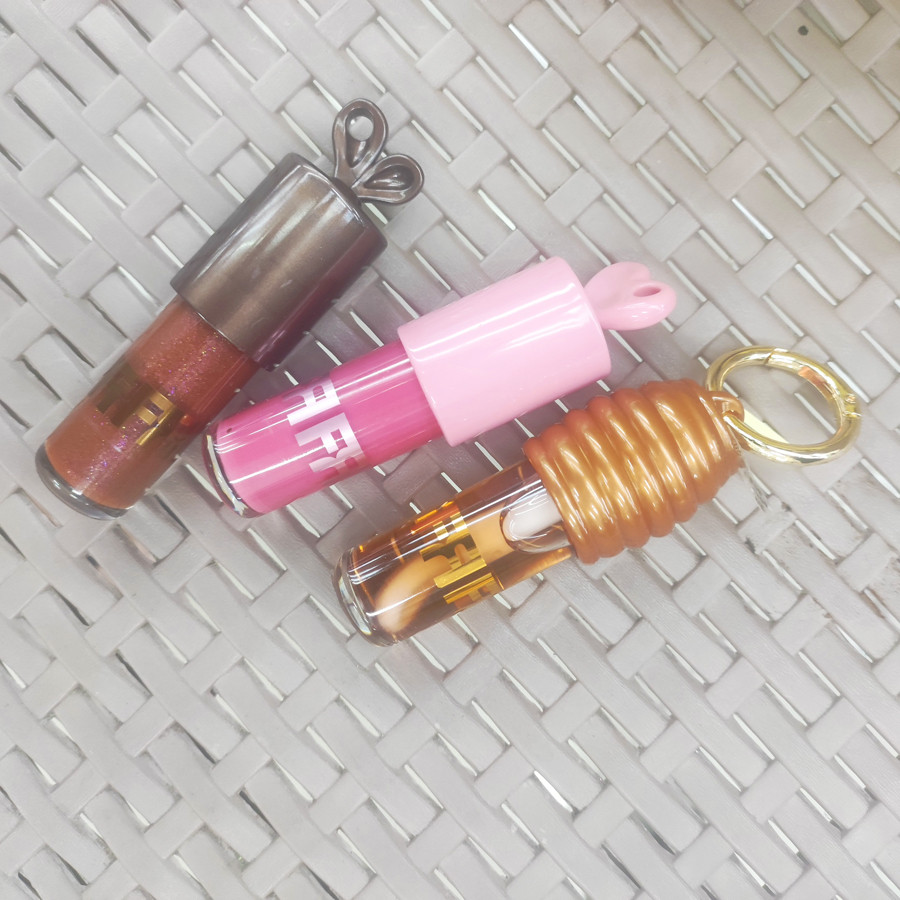 KIT  3 UNIDADES GLOSS LABIAL EM TRES TOM