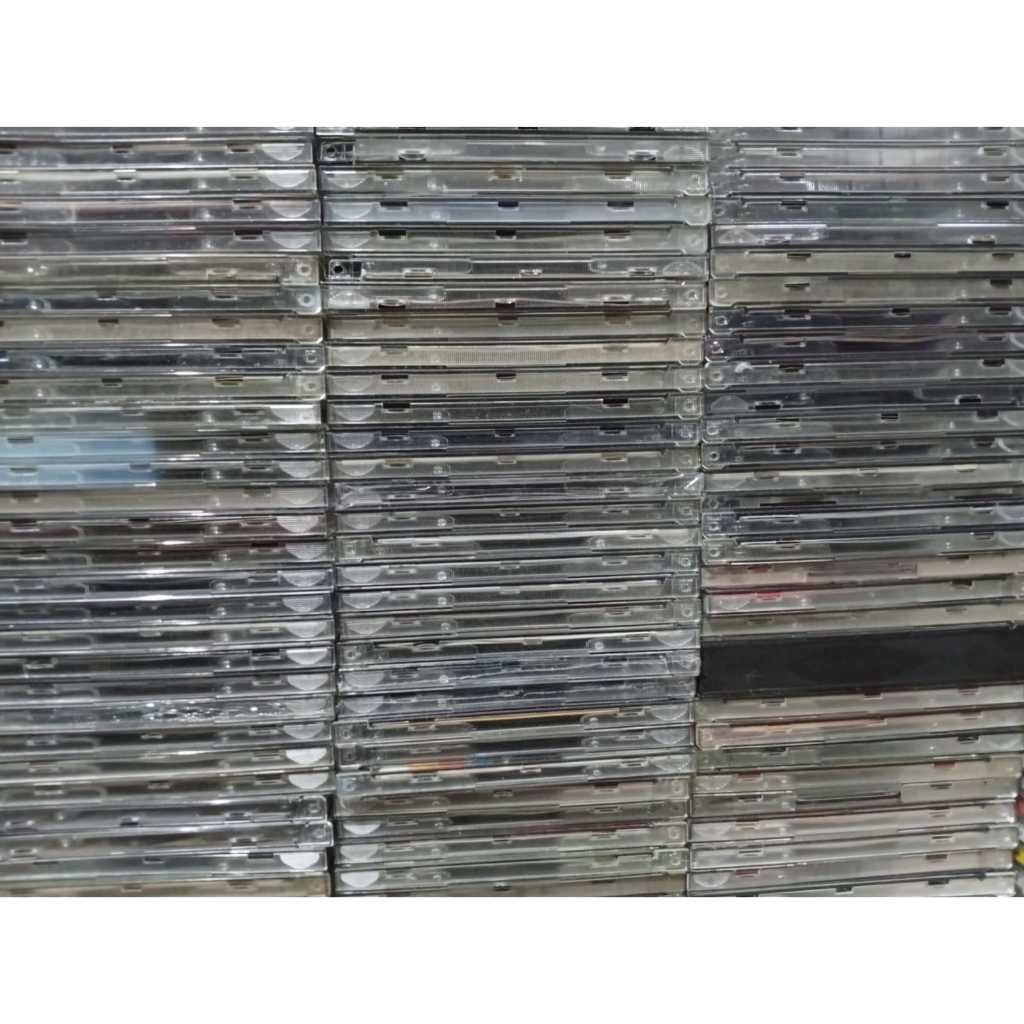 CDS INTERNACIONAIS – ARTISTAS E GÊNEROS VAR