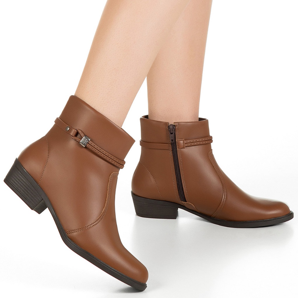 Bota GiGiL Cano Curto Zíper Salto Baixo Bico Redo