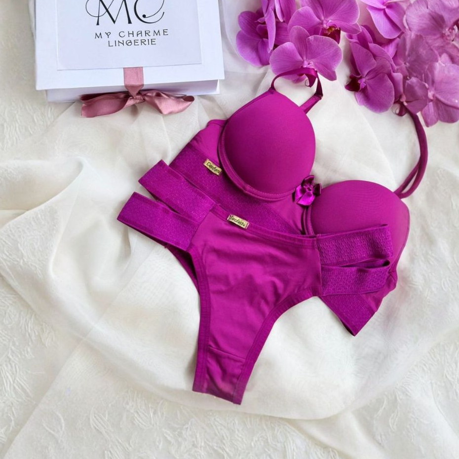 Conjunto Lingerie Sutiã de Bojo e Calcinha Elást