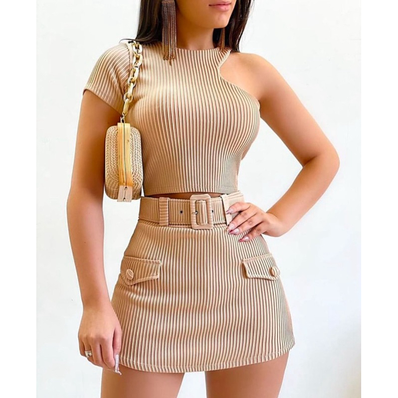 Conjunto 3D com Cinto, Short Saia com Croped e Boj