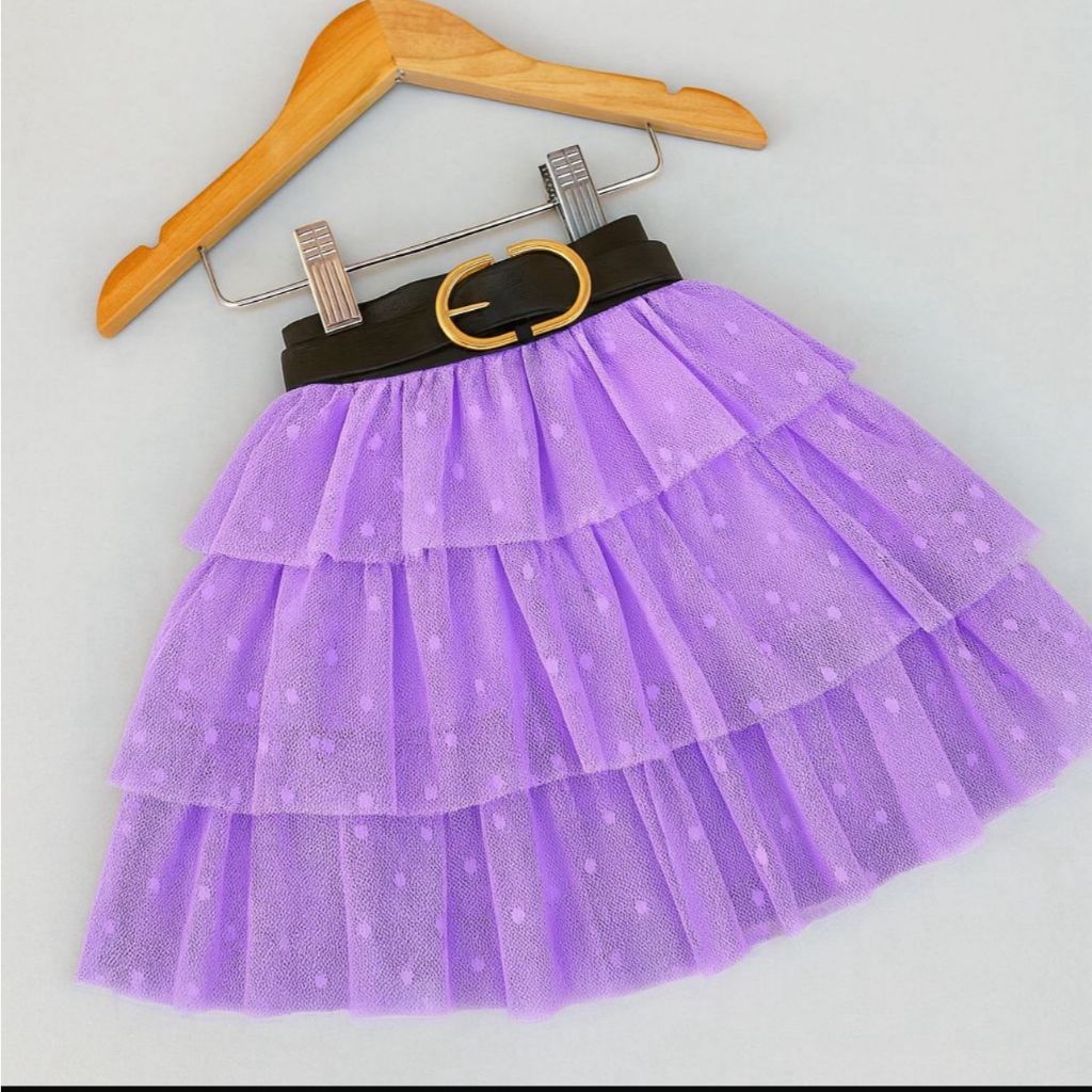 Saia infantil de tule com camadas