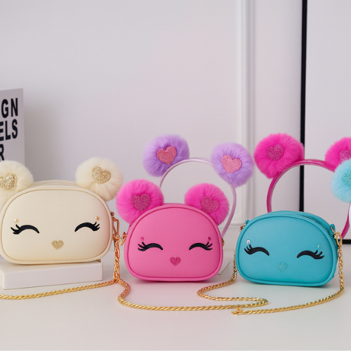 Kit Bolsa e Tiara Infantil com PomPom  Bolsa Crian