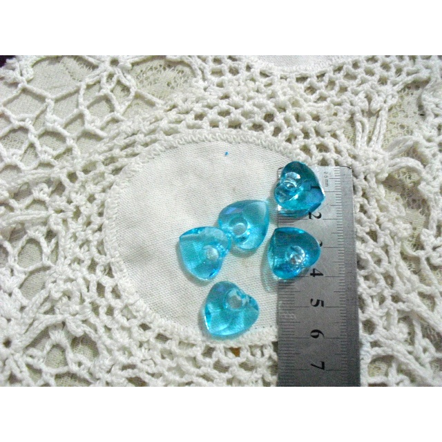 miçangas pingente coração acrilico azul claro 1
