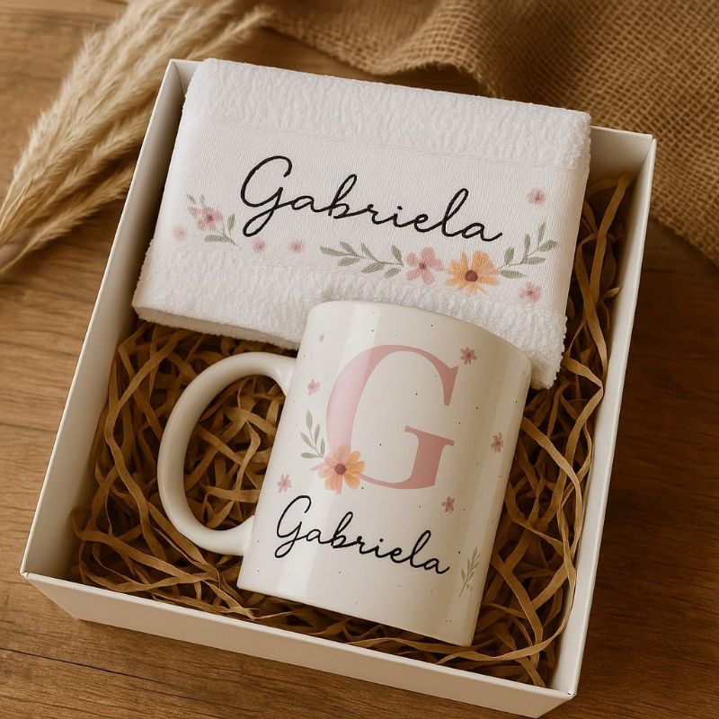 Kit Caneca Personalizada + Toalhinha Lembrancinha 