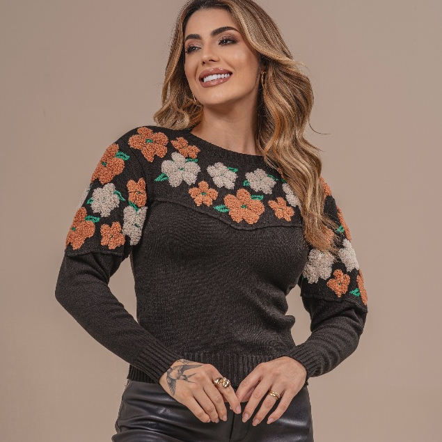 Blusa Preta Cropped Flor Tricô Modal Premium Mang