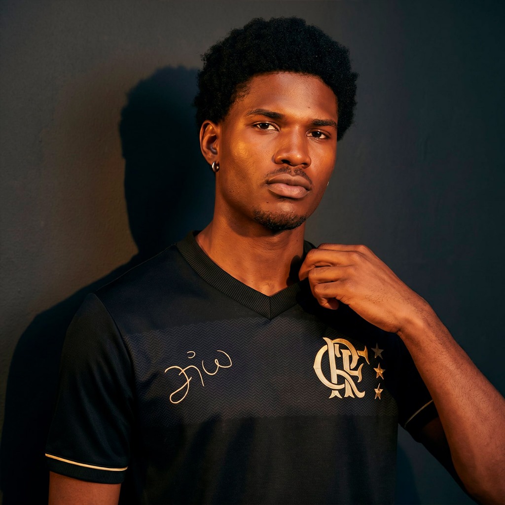 Camisa Flamengo Zico 1981 Preto e Ouro Retrô Masc