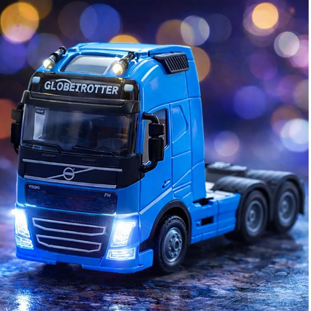 MINIATURA CAVALO MECÂNICO CAMINHÃO IVECO VOLVO D