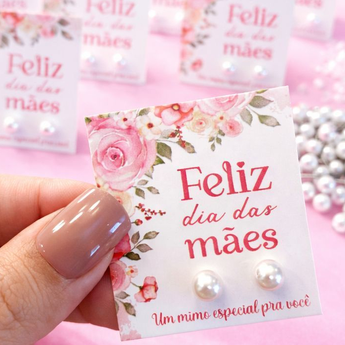 50 Pares Brinco de Perola + tag Dia das Mães Mimo