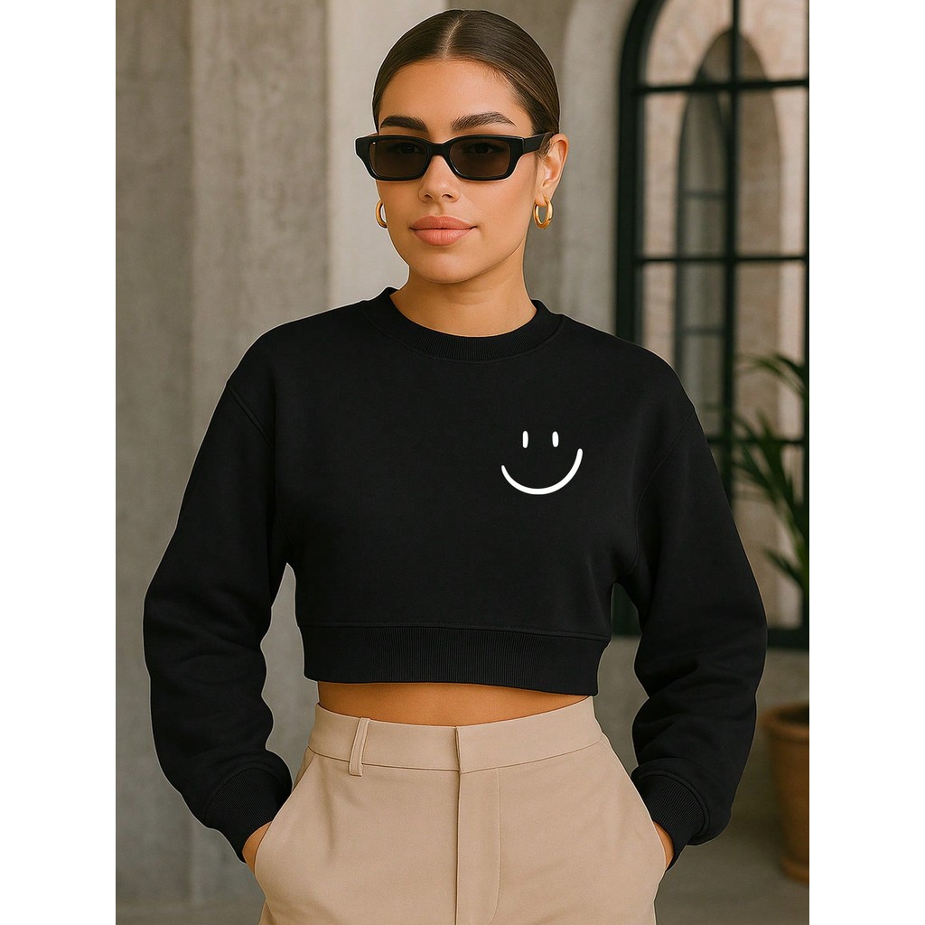 Cropped Moletom Feminino Rosto Feliz Simples Minim