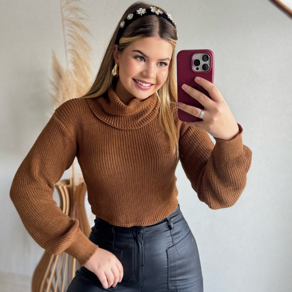 Blusa Cropped Feminina em Tricot Modal Gola Fang M