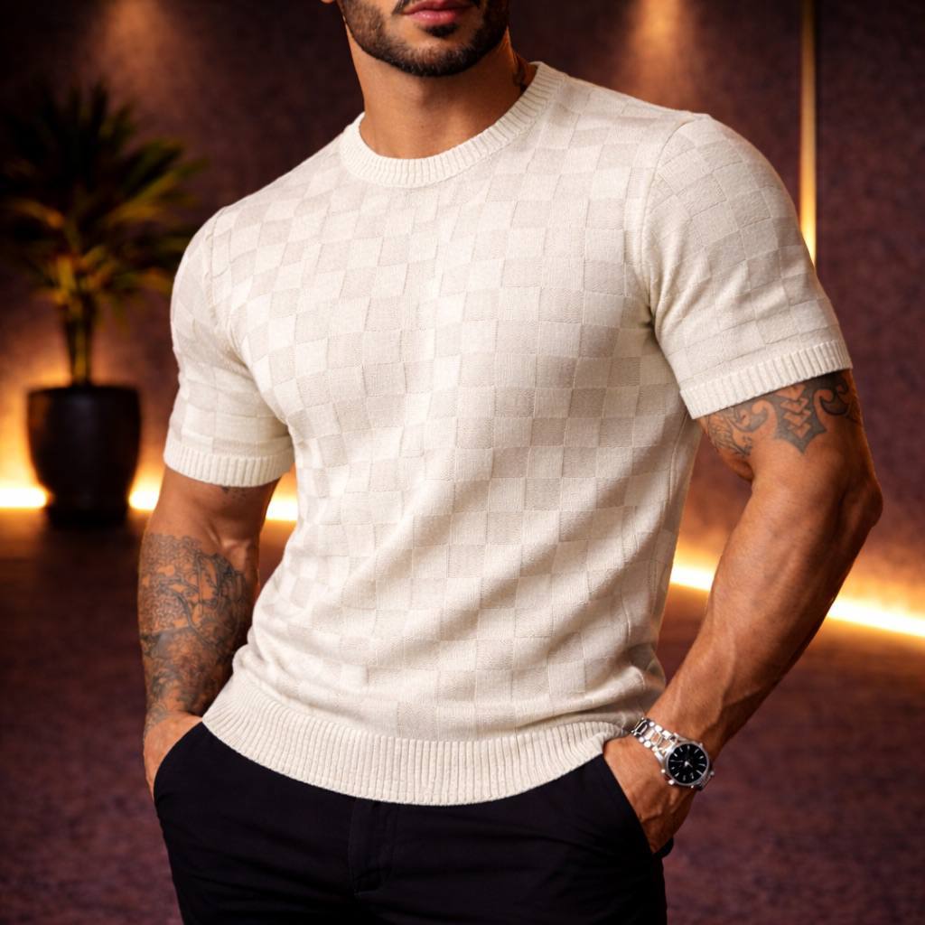 Camisa quadriculada tricot gola careca manga curta