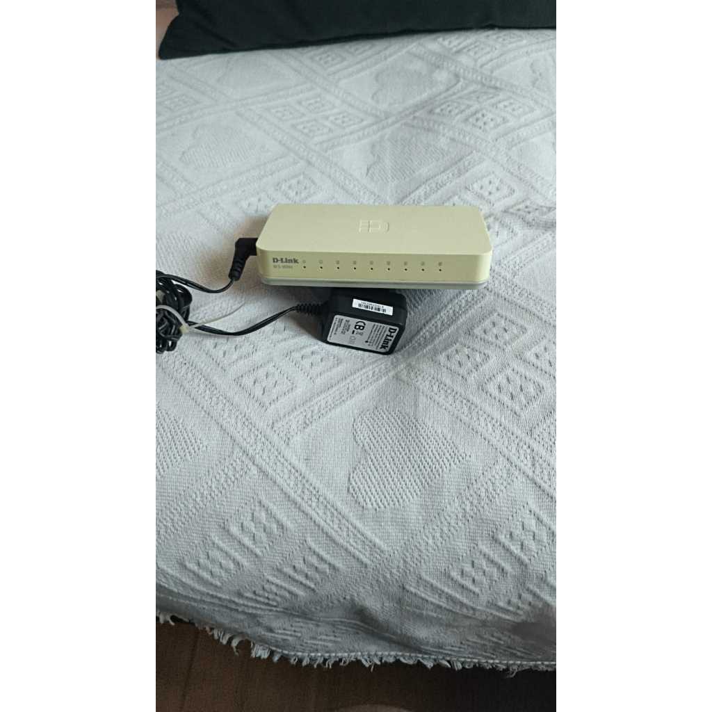 Switch D-linkr- 8 Portas GIGABIT 10/100 Mbps