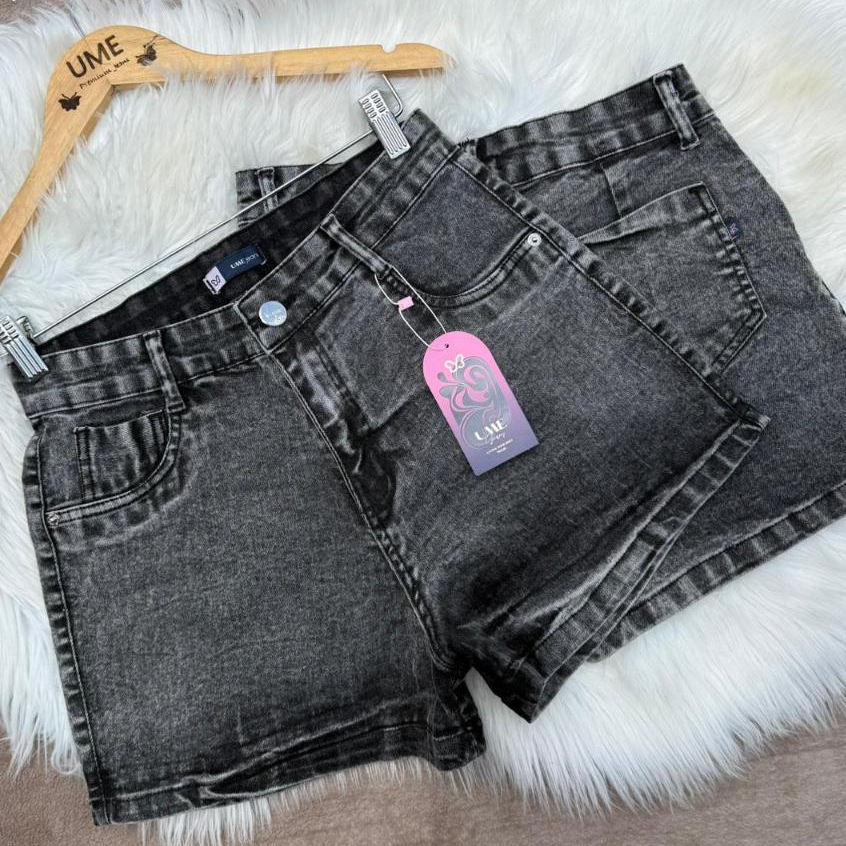 Short Preto Jeans Marmorizado Manchado Levanta Bum