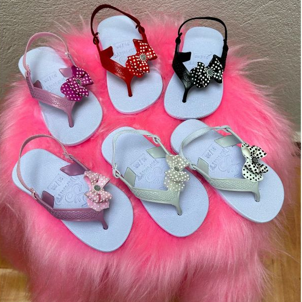 Chinelo Infantil com Elástico Antiderrapante Conf