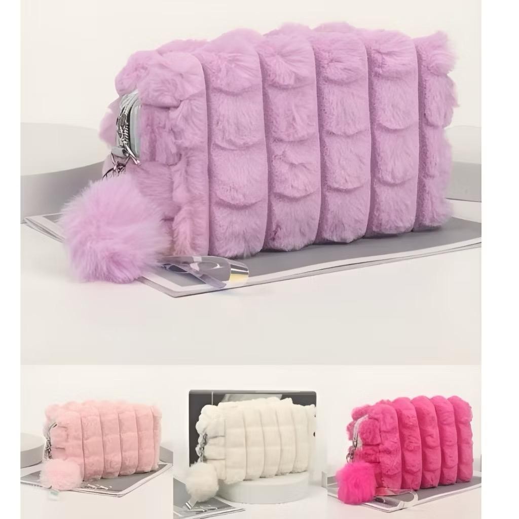 Necesser Pelucia Necessaire com Pompom e Alça Fem