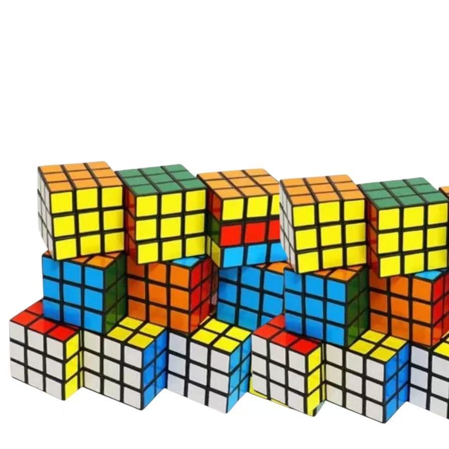 Kit 15 Cubo Mágico Pequeno 5 x 5 x 5 Cm Clássico