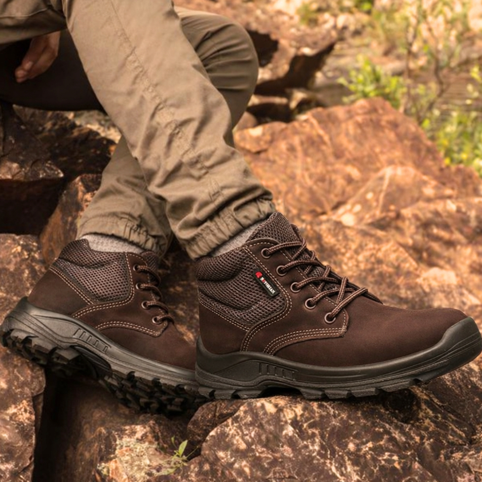 Bota de Segurança Masculina Bracol Tipo Tênis Co