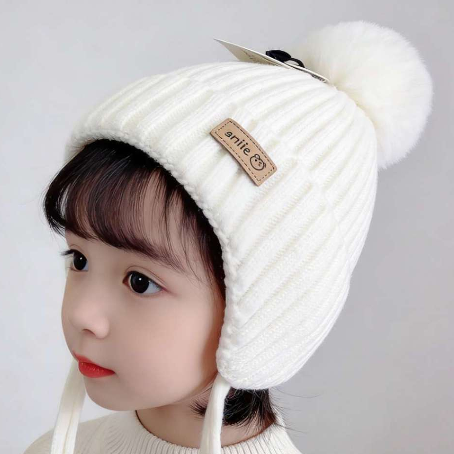 Touca/Gorro Infantil com pompom  Forrada Por Dentr