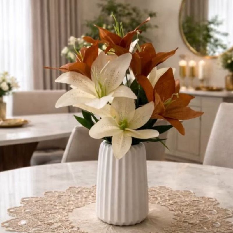 Arranjo Decorativo com Lírios Creme e Terracota |