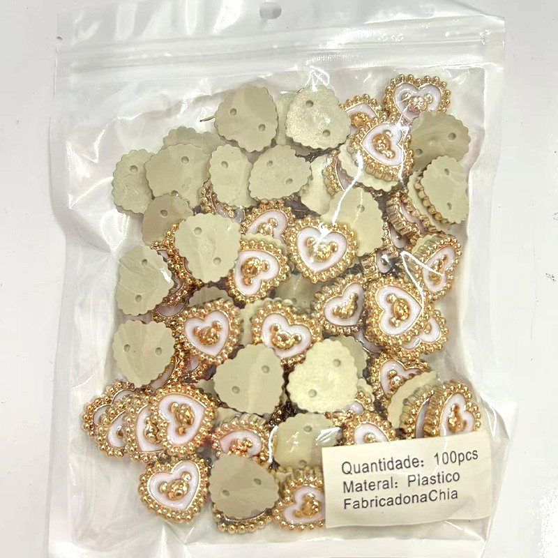 Apliques Decorativos de Plástico com Brilho e Det