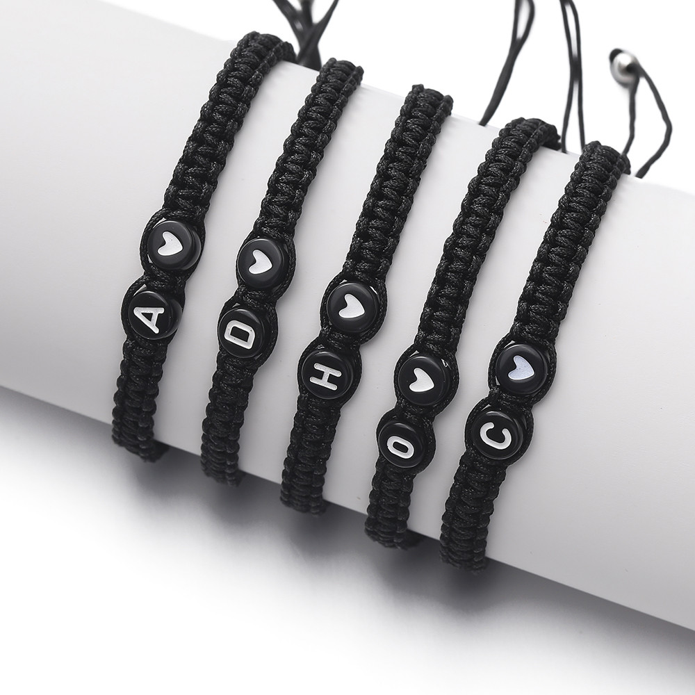 Pulseira Minimalista De Casal Preto Tecido Carta D
