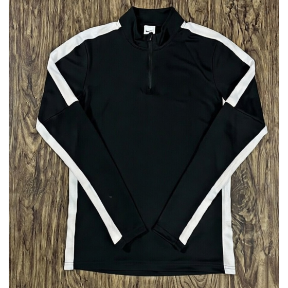 Jaqueta elastano flanelado drifit preta com lista 