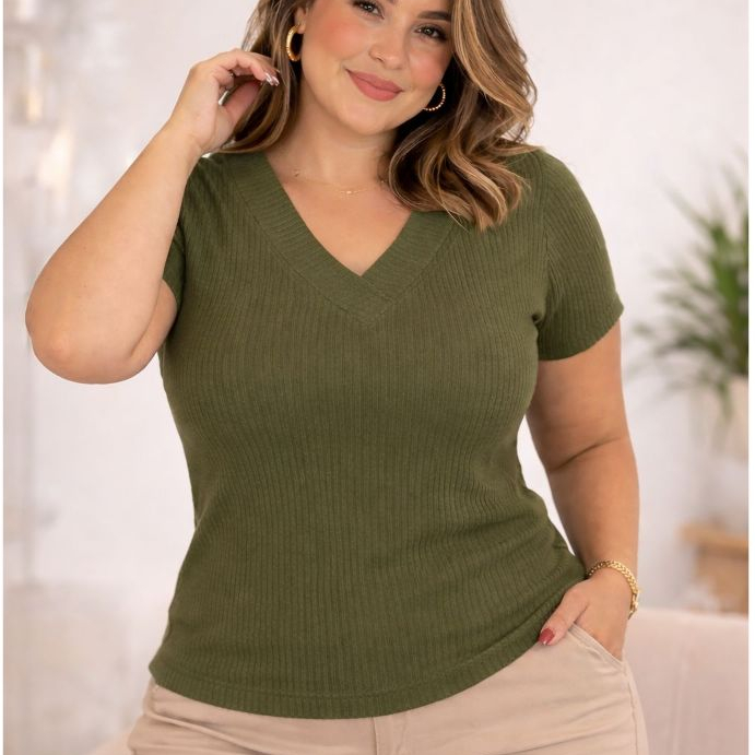 Blusa Feminina Plus Size Canelada Gola V Manga Cur