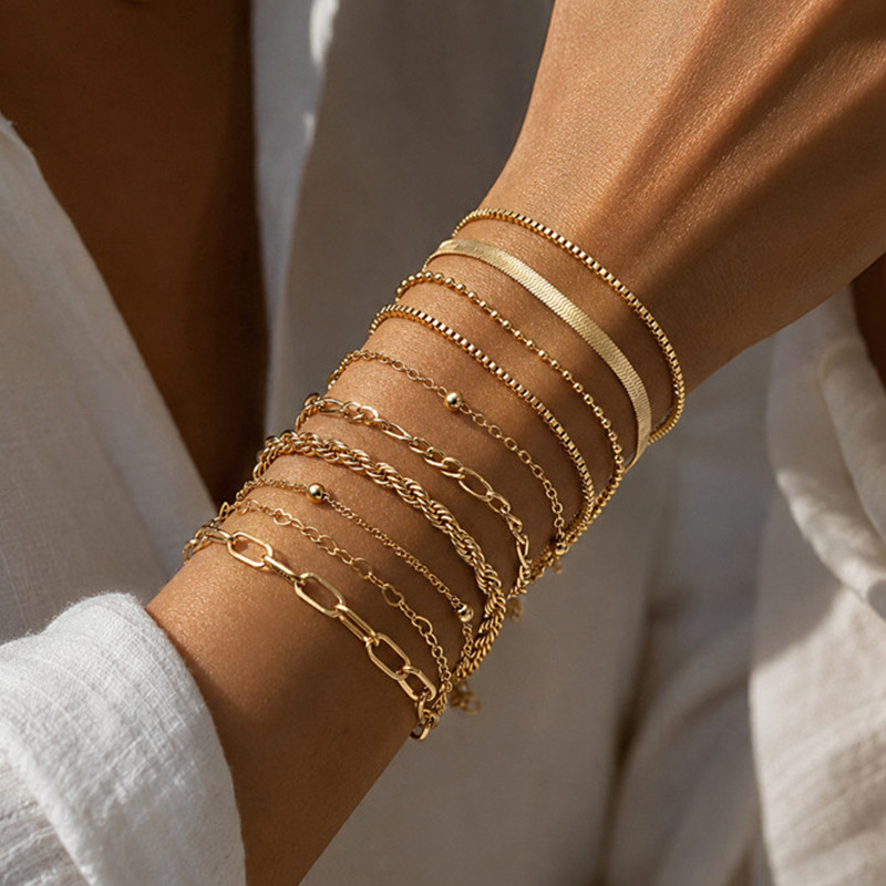Kit de 10 Pulseiras Banho de Ouro – Diversos