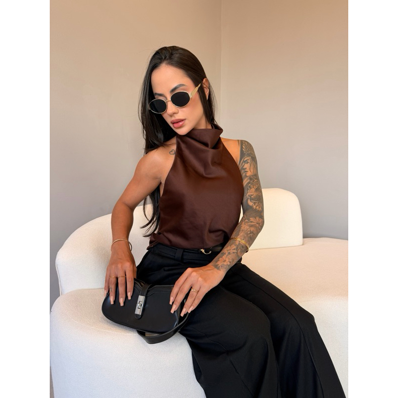 Blusa Frente Única Feminina Acetinada Gola Alta E