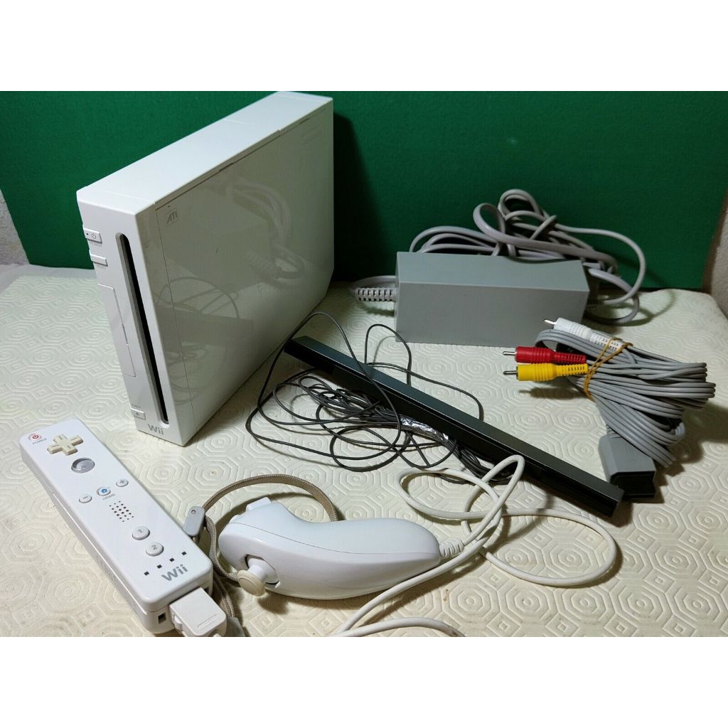 Nintendo Wii Retrocompativel com Gamecube e Classi