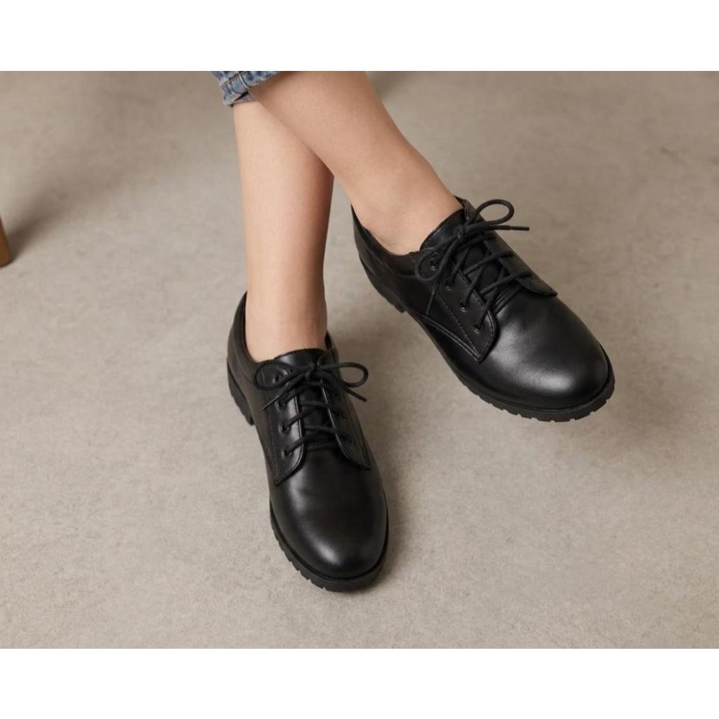 Sapato Oxford Feminino Preto Sola Tratorada Baixa 