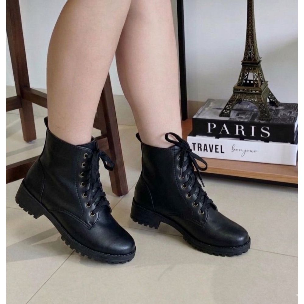 Bota Feminina Confortável Leve Coturno Tratorada 